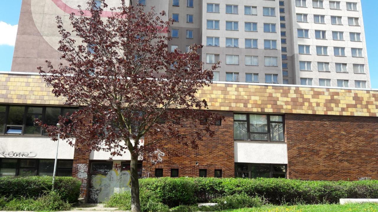 Hostel Tvm Tower Modrany Praga Zewnętrze zdjęcie