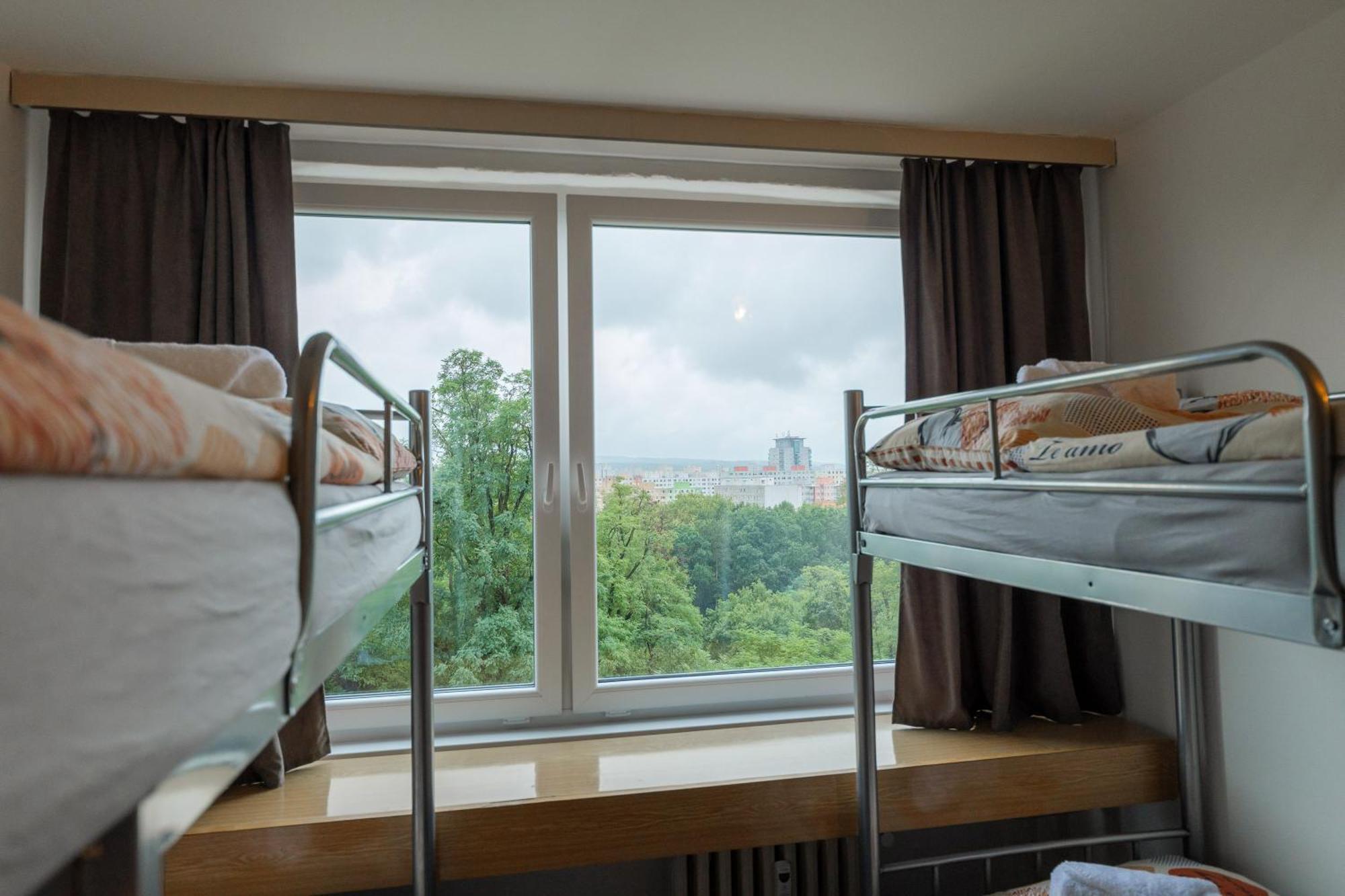 Hostel Tvm Tower Modrany Praga Zewnętrze zdjęcie