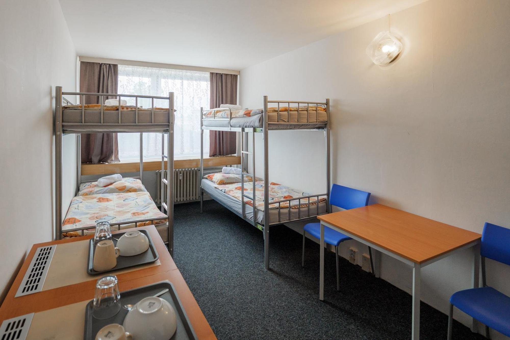 Hostel Tvm Tower Modrany Praga Zewnętrze zdjęcie