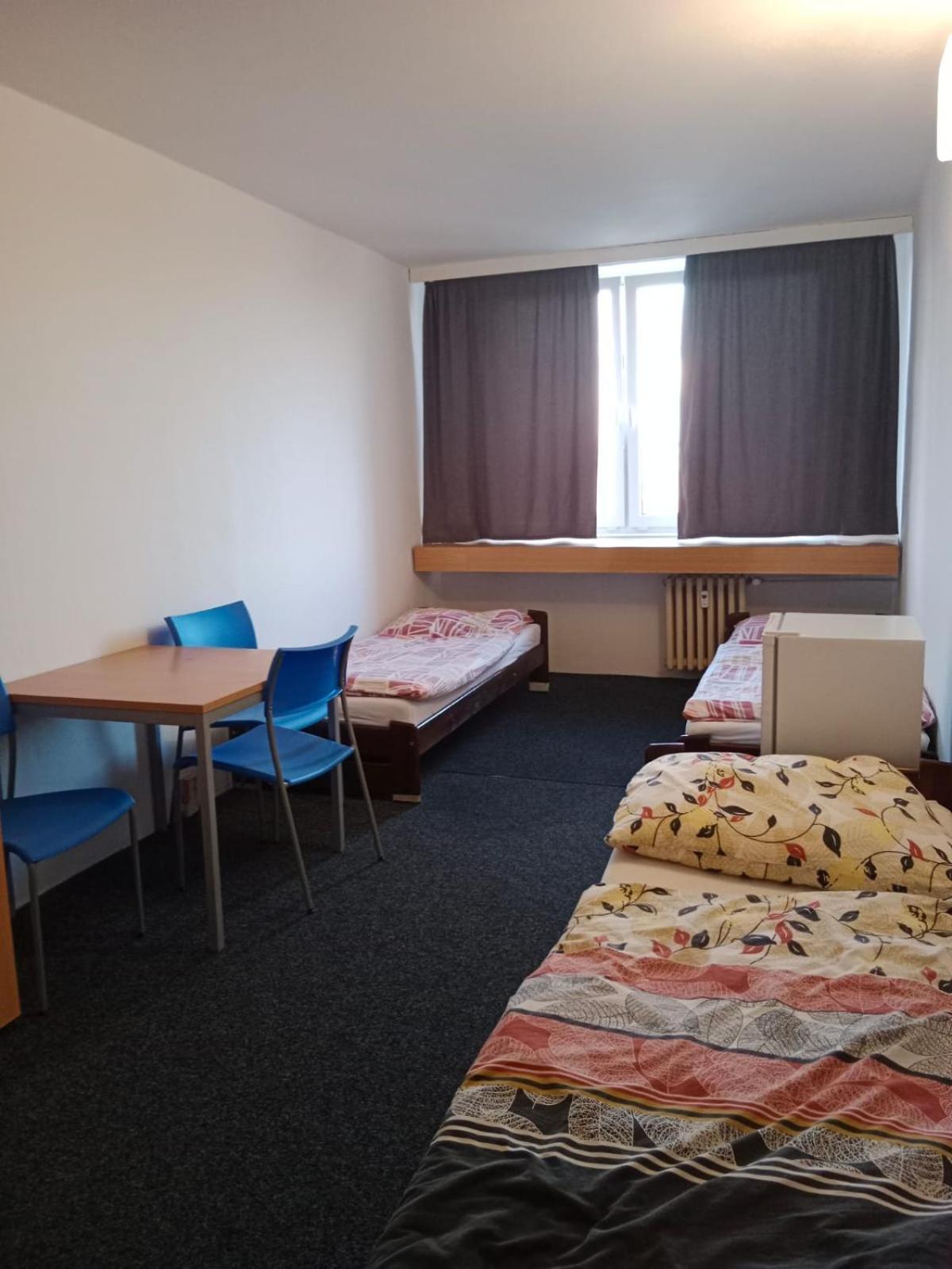 Hostel Tvm Tower Modrany Praga Zewnętrze zdjęcie